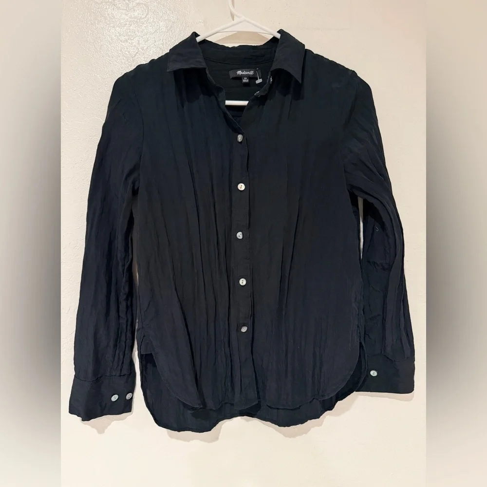 Madewell Black Crinkled Button Up Shirt Size XS